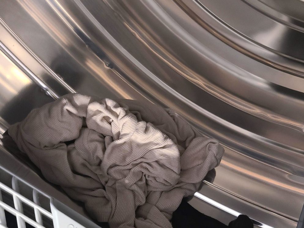 앞 손님 빨래가 그대로 있어요